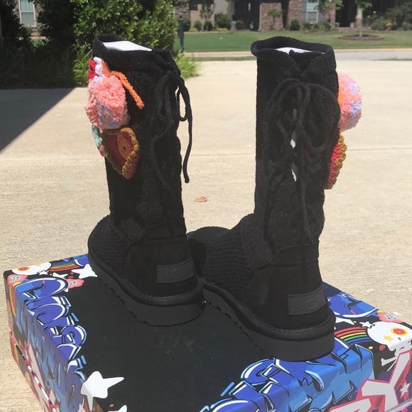 UGG Special edition crochet classic floral - Picture 6 of 8